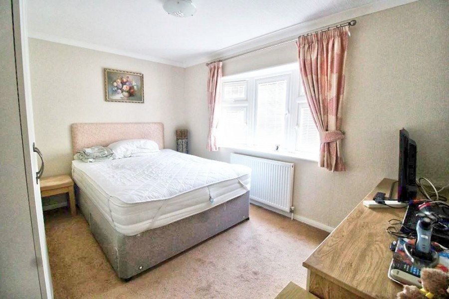 Images for Oak Tree Lane, Eastbourne, BN23 8FB