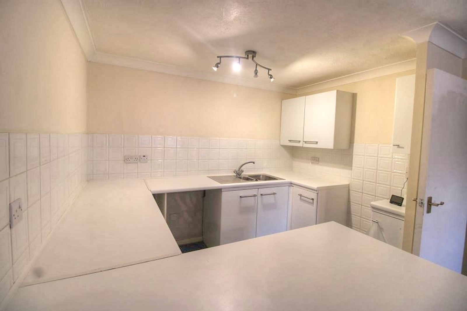 Images for Snowdon Close, Eastbourne, BN23 8HZ