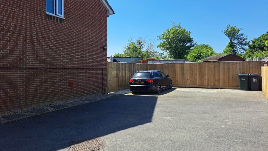 Images for Caburn Close, Eastbourne, BN23 8LP