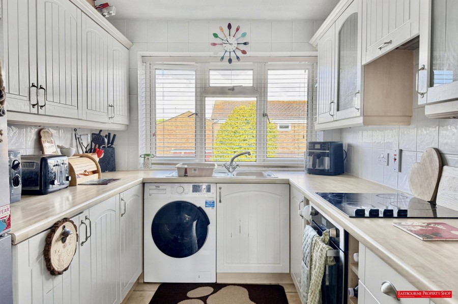 Images for Foxglove Road, Eastbourne, BN23 8BU