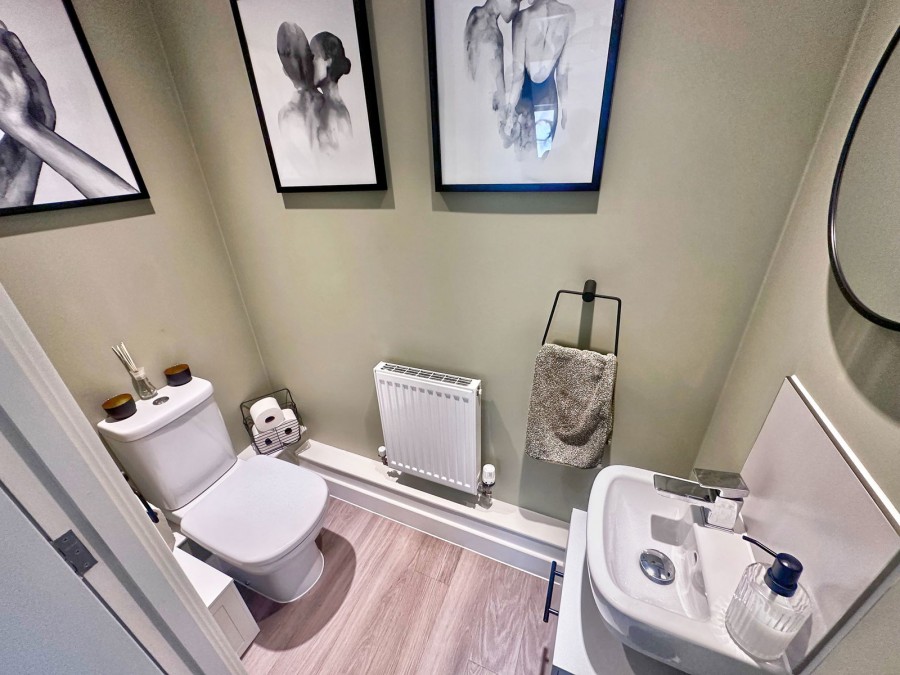 Images for Stone Cross, BN24 5NT