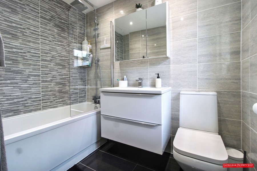 Images for Midhurst Road, Eastbourne, BN22 9HW