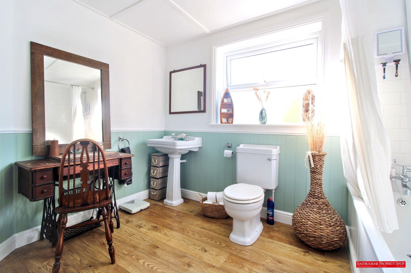 Images for South Road, Hailsham, BN27 3NL