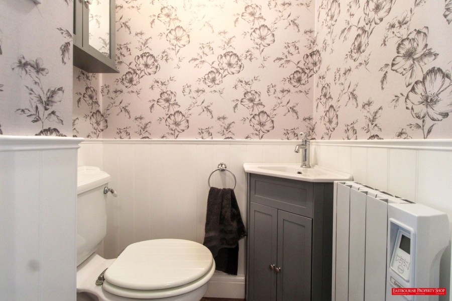 Images for South Road, Hailsham, BN27 3NL