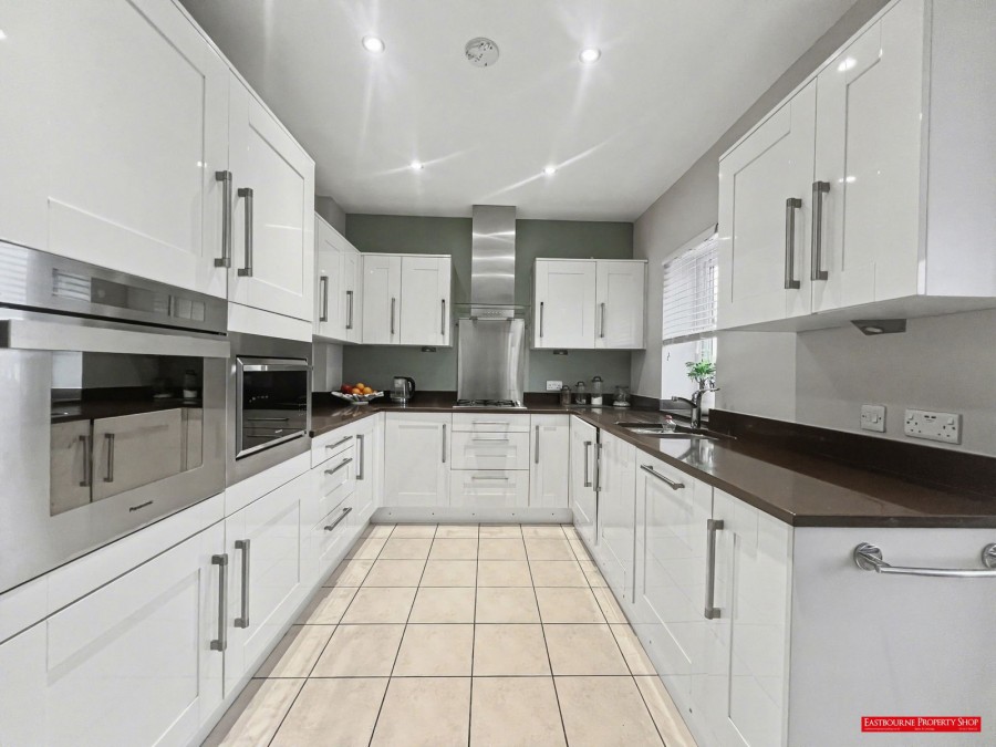 Images for Buttercup Drive, Polegate, BN26 6FB