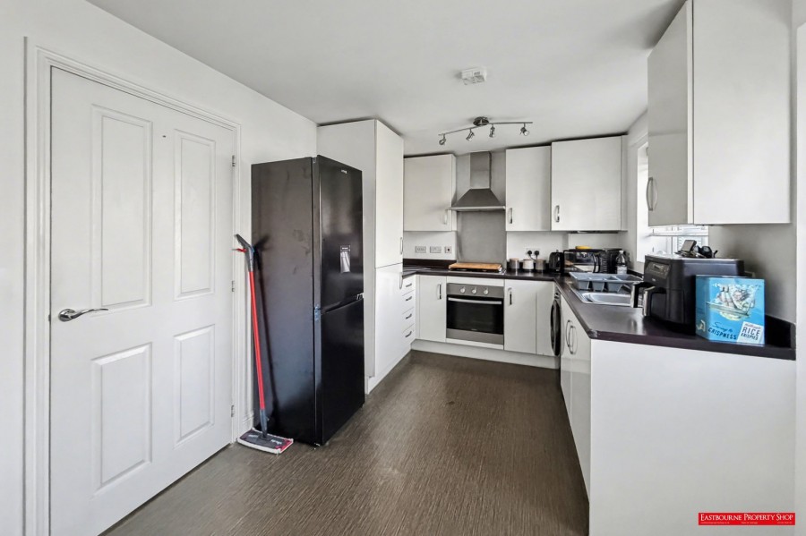 Images for Highgrove Crescent, Polegate, BN26 6FN