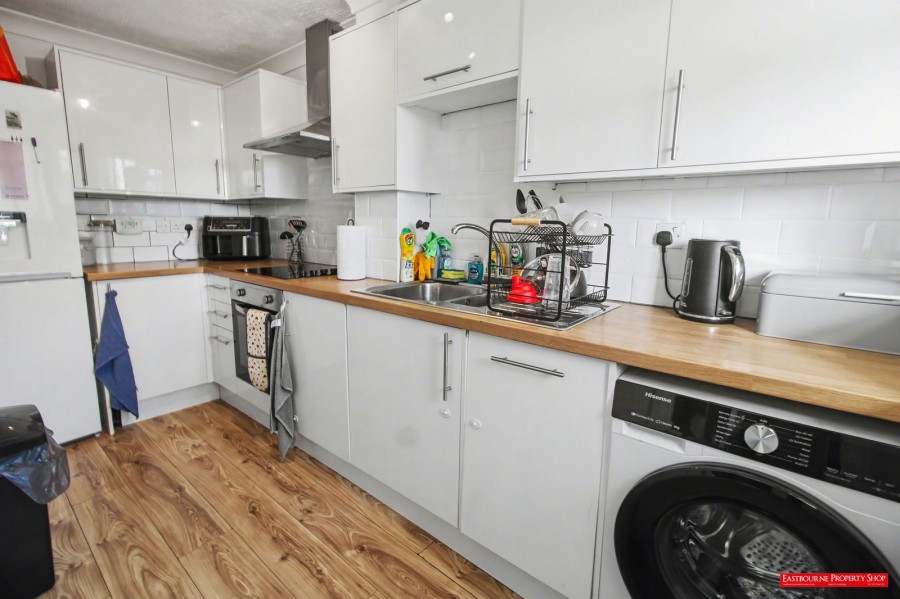 Images for Snowdon Close, Eastbourne, BN23 8HW