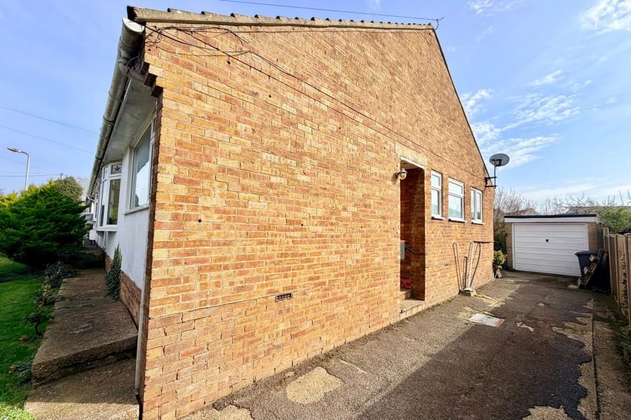 Images for Windmill Green, Stone Cross, Pevensey, BN24 5DY