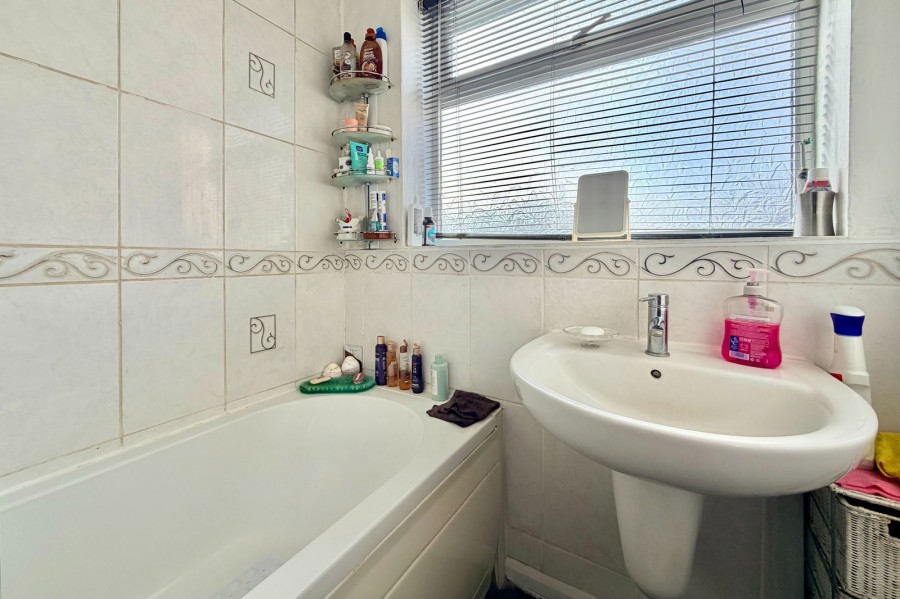 Images for Windmill Green, Stone Cross, Pevensey, BN24 5DY