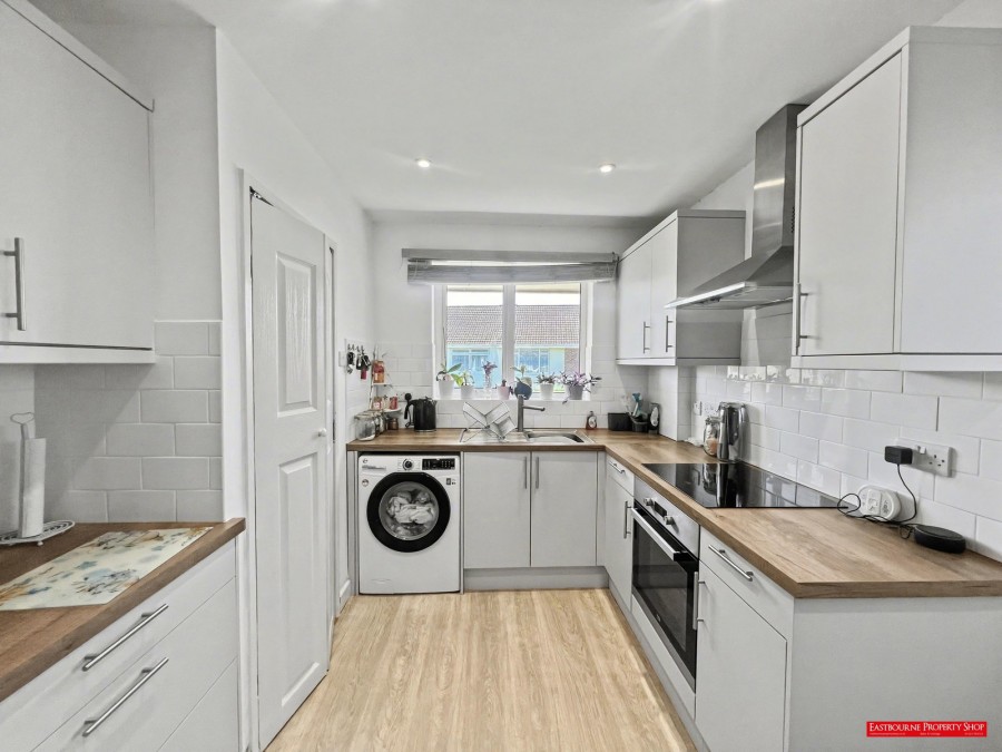 Images for Kingfisher Drive, Eastbourne, BN23 7RE
