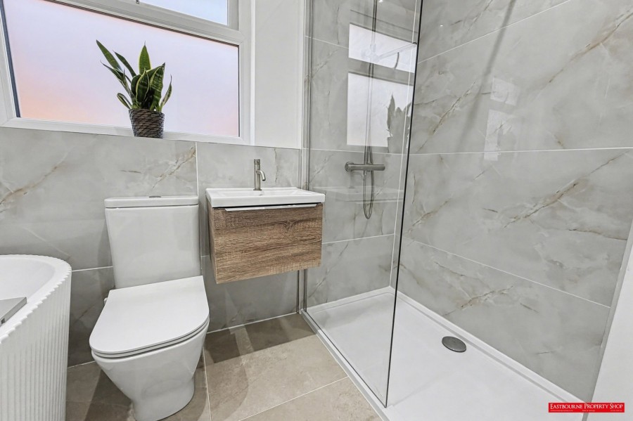 Images for Moy Avenue, Eastbourne, BN22 8UQ