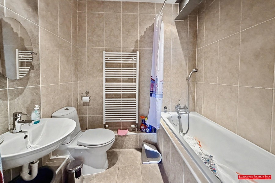 Images for Silver Strand West, Eastbourne, BN23 5NP