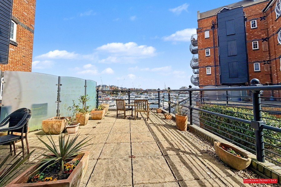 Images for Silver Strand West, Eastbourne, BN23 5NP