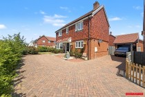 Images for Bluebell Rise, Hellingly, BN27 4FL