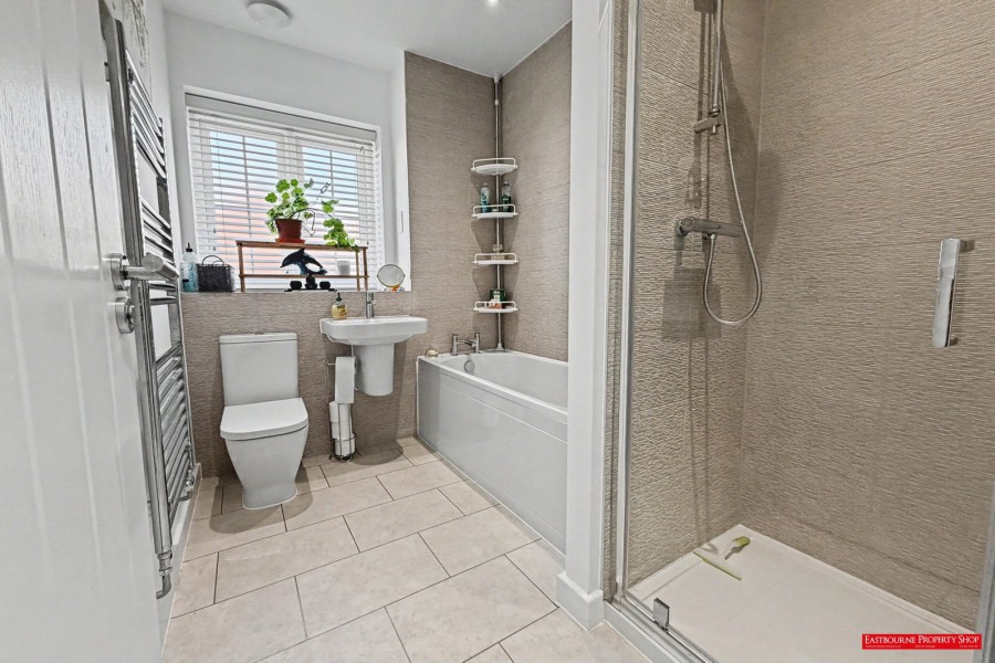 Images for Bluebell Rise, Hellingly, BN27 4FL