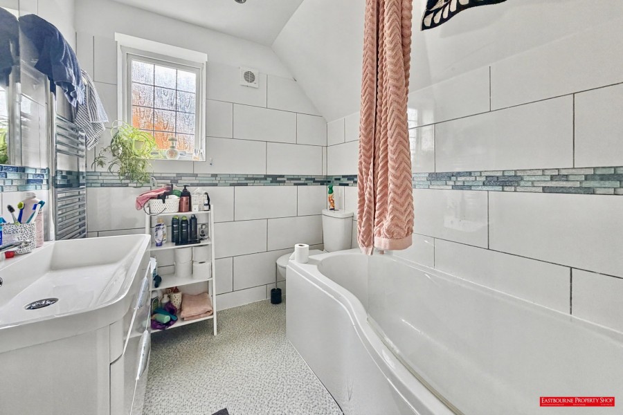 Images for Lilac Close, Eastbourne, BN22 0SH