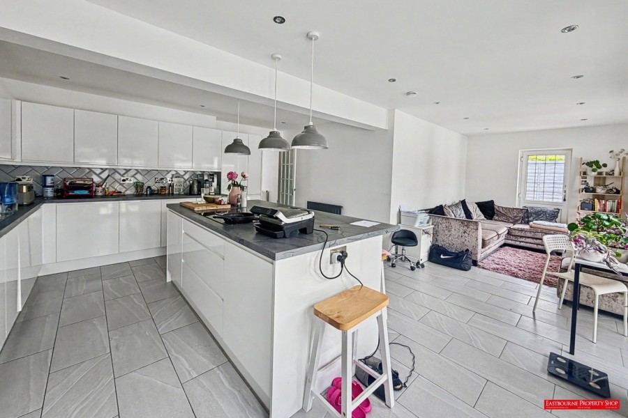Images for Lilac Close, Eastbourne, BN22 0SH