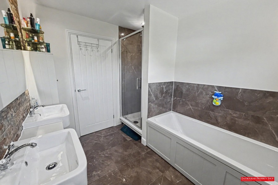 Images for Woburn Way, Eastbourne, BN22 0UU