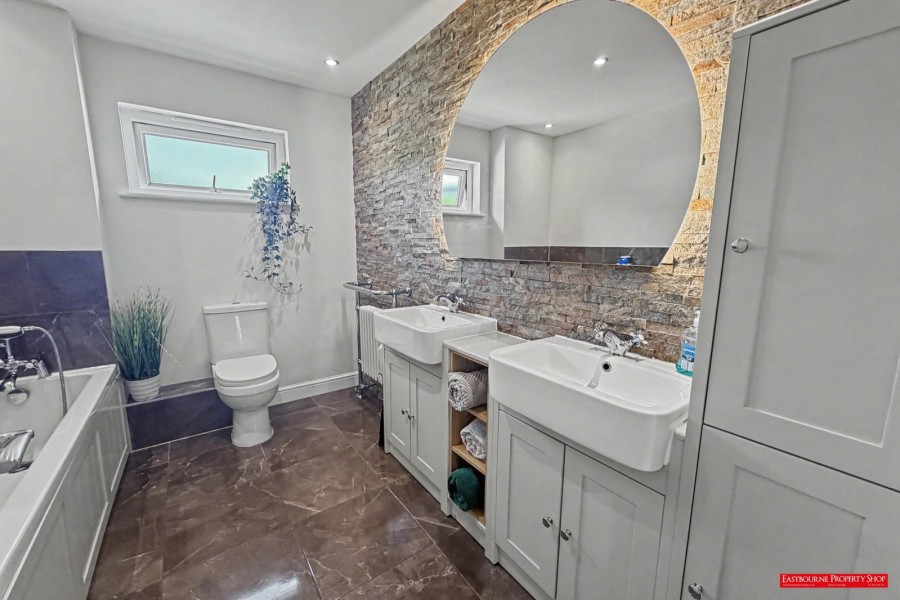 Images for Woburn Way, Eastbourne, BN22 0UU