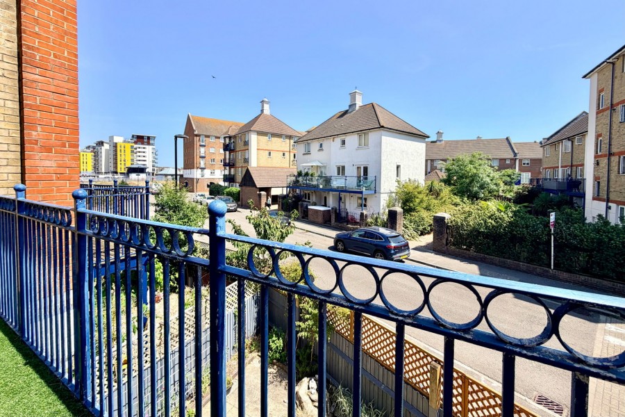 Images for The Piazza, Eastbourne, BN23 5TG