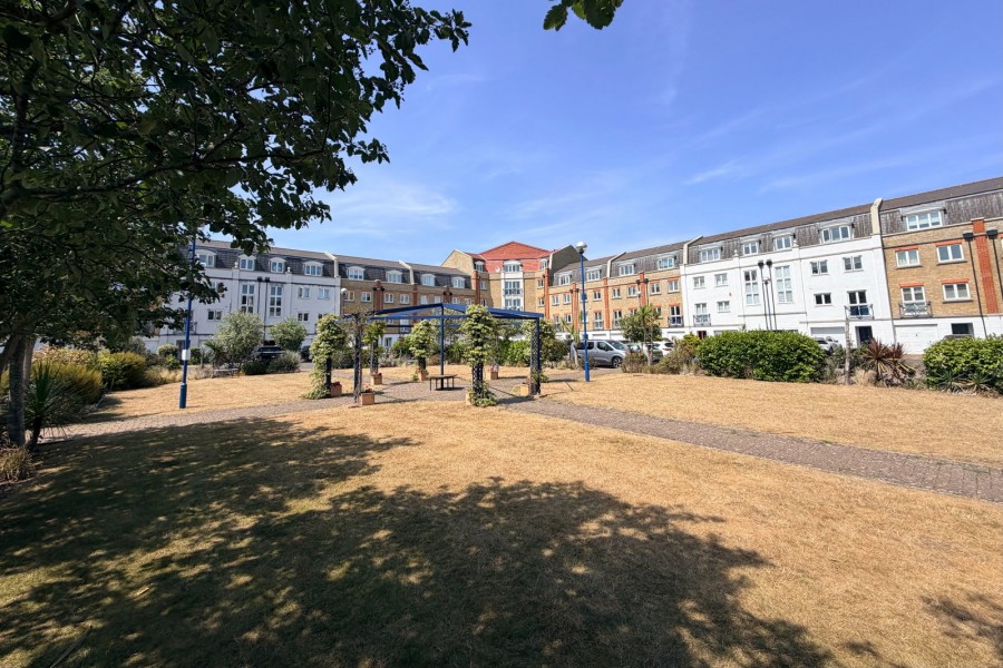 Images for The Piazza, Eastbourne, BN23 5TG