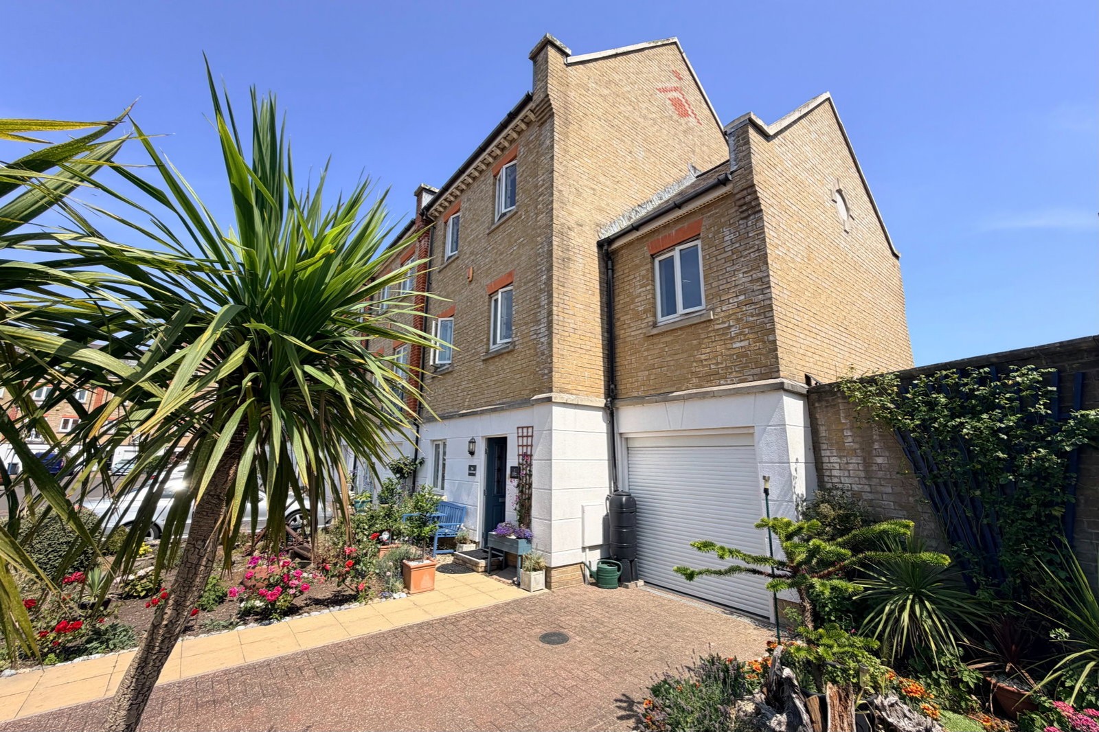 Images for The Piazza, Eastbourne, BN23 5TG