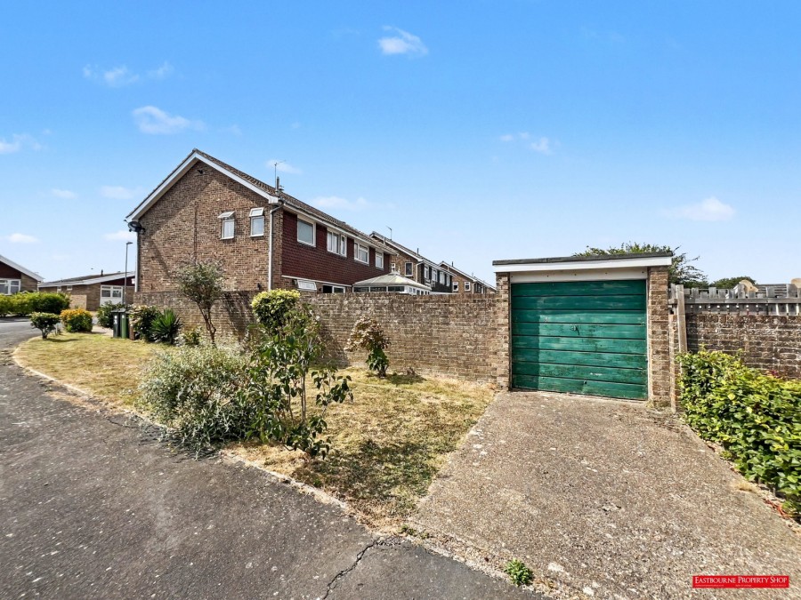 Images for Gainsborough Crescent, Eastbourne, BN23 7NL
