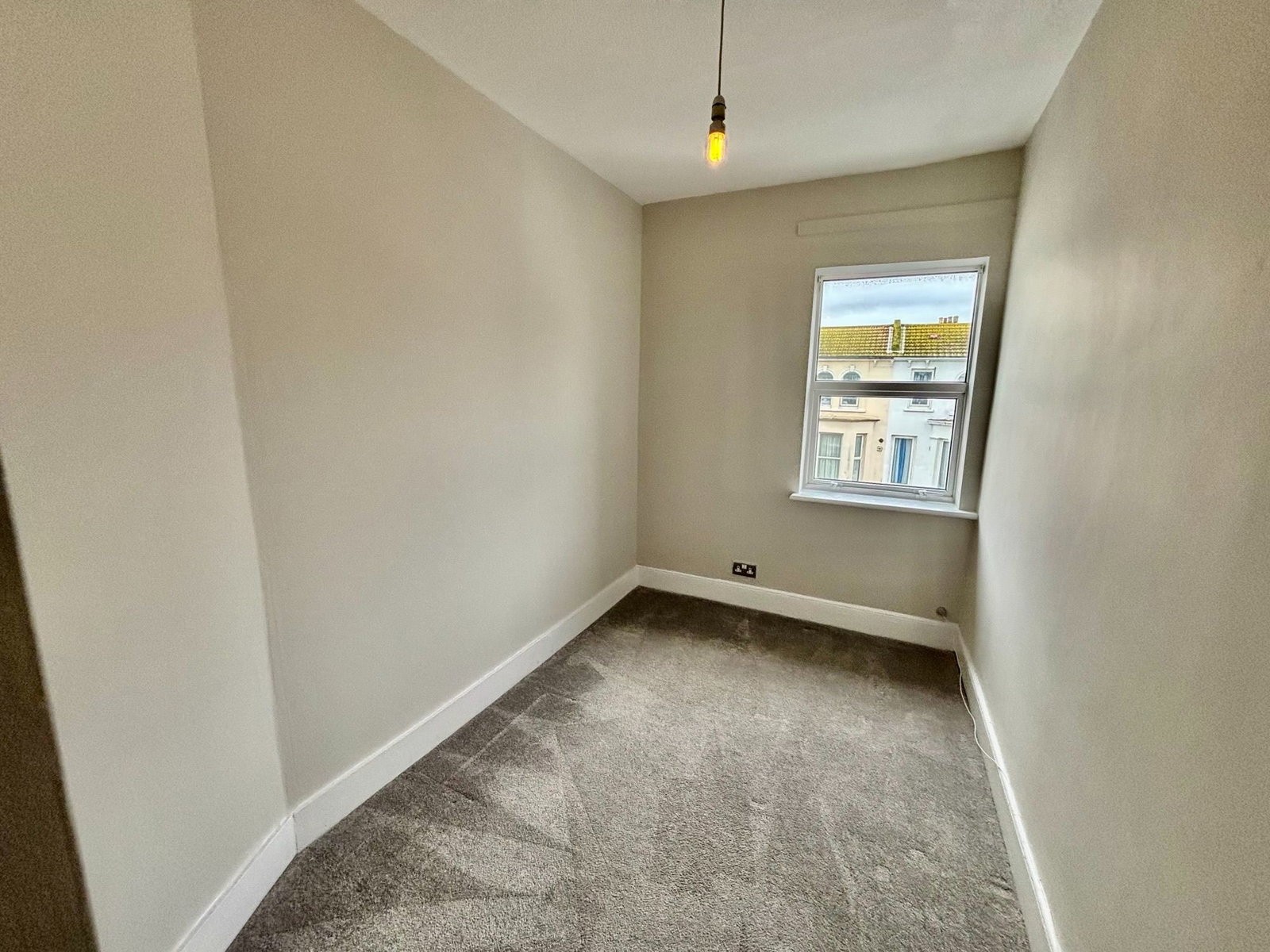 Images for Town Centre Refurbished Apartment 