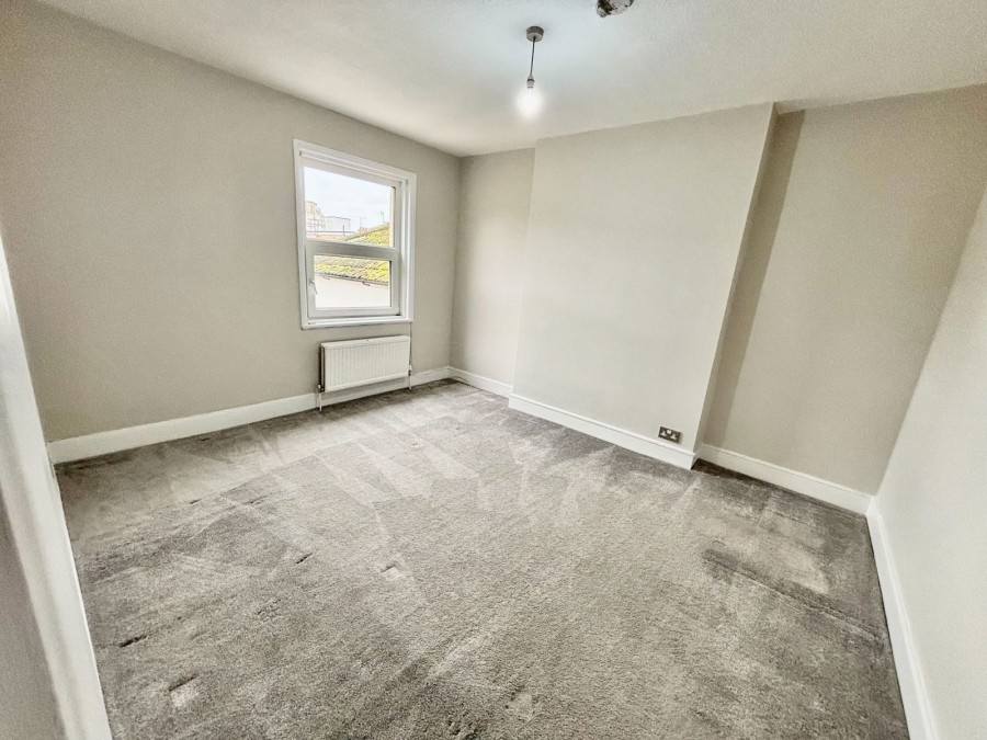 Images for Town Centre Refurbished Apartment 