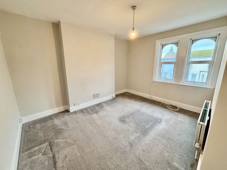 Images for Town Centre Refurbished Apartment 