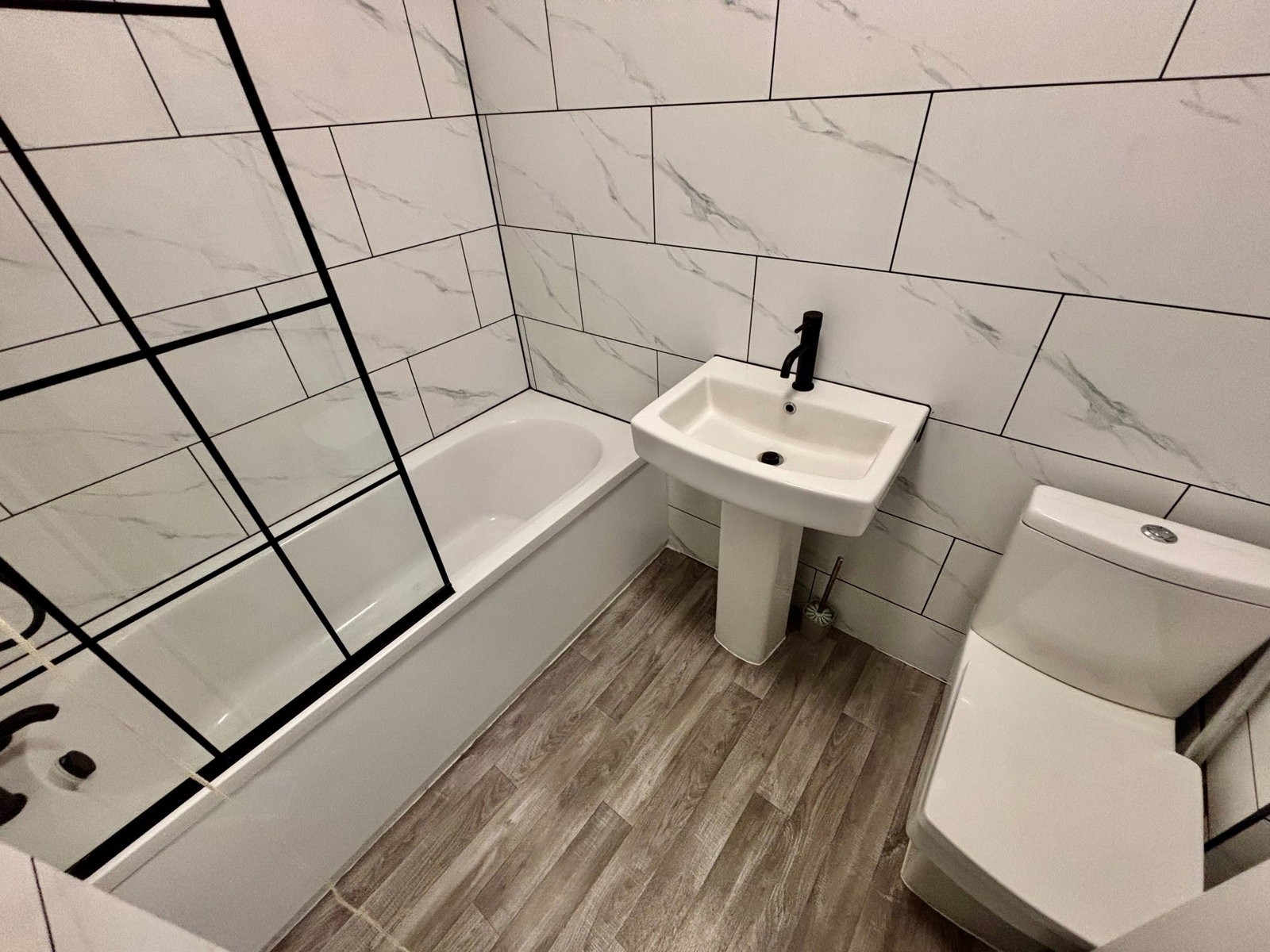 Images for Town Centre Refurbished Apartment 