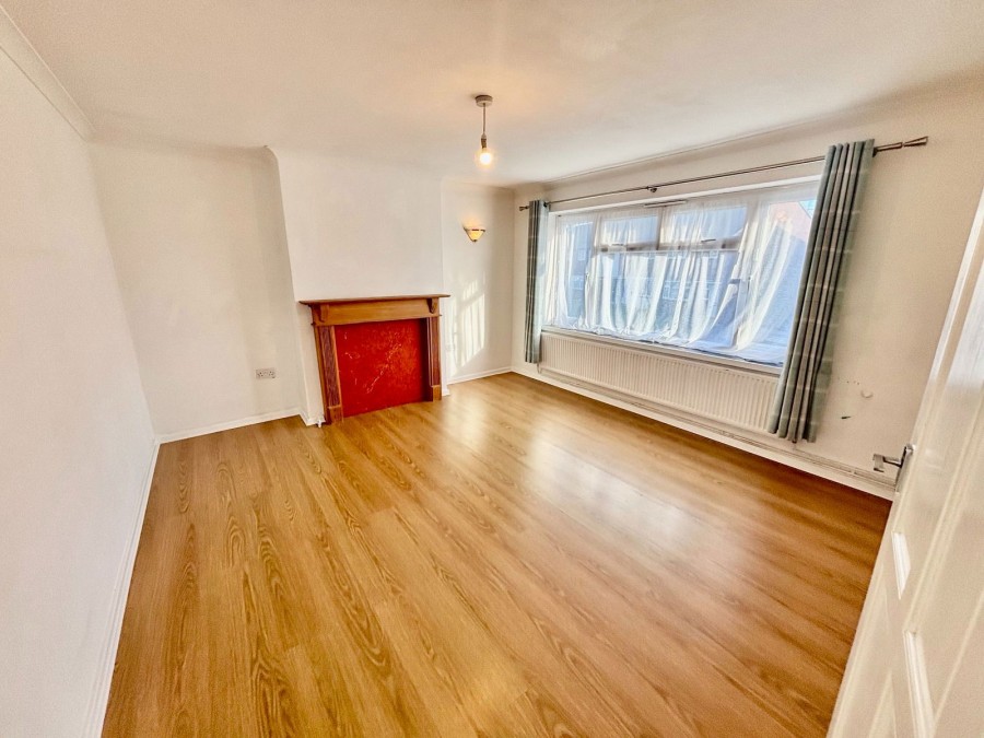 Images for Midhurst Road, Eastbourne, BN22 9HP