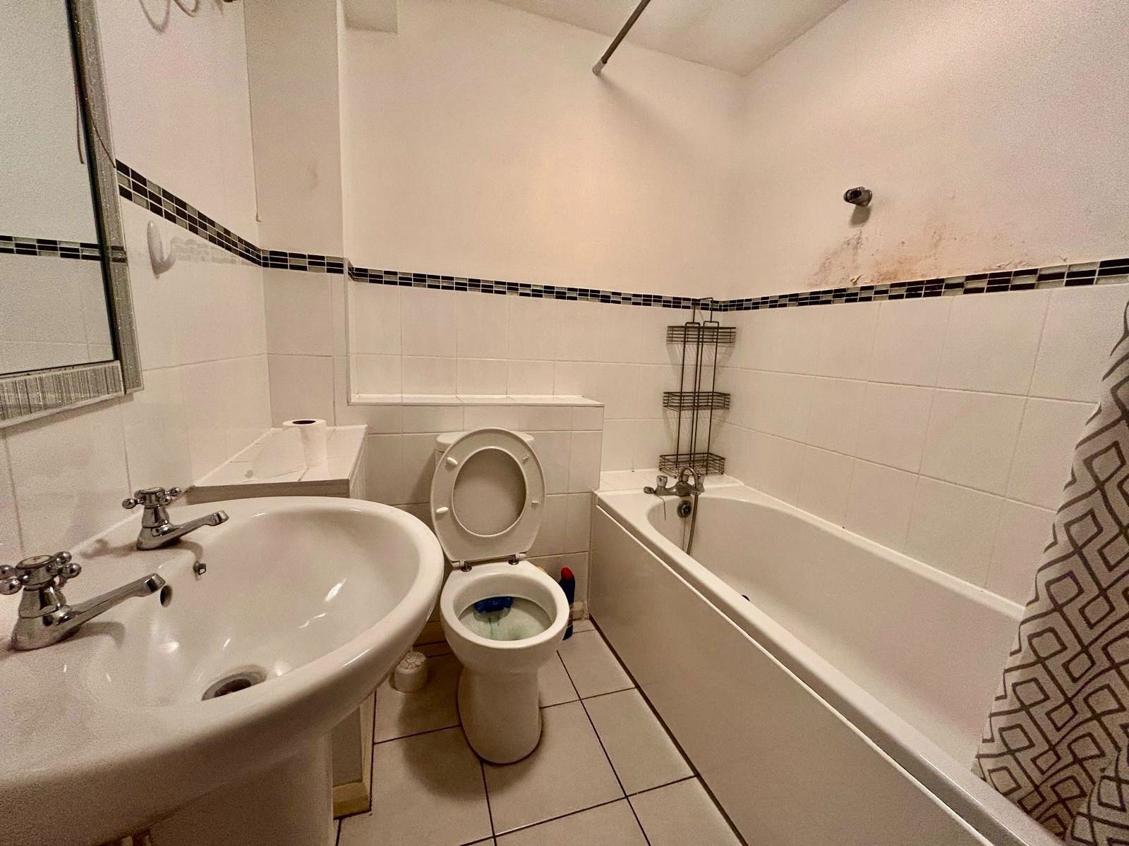 Images for Close to Seafront, Terminus Road, Eastbourne, BN21 3DH