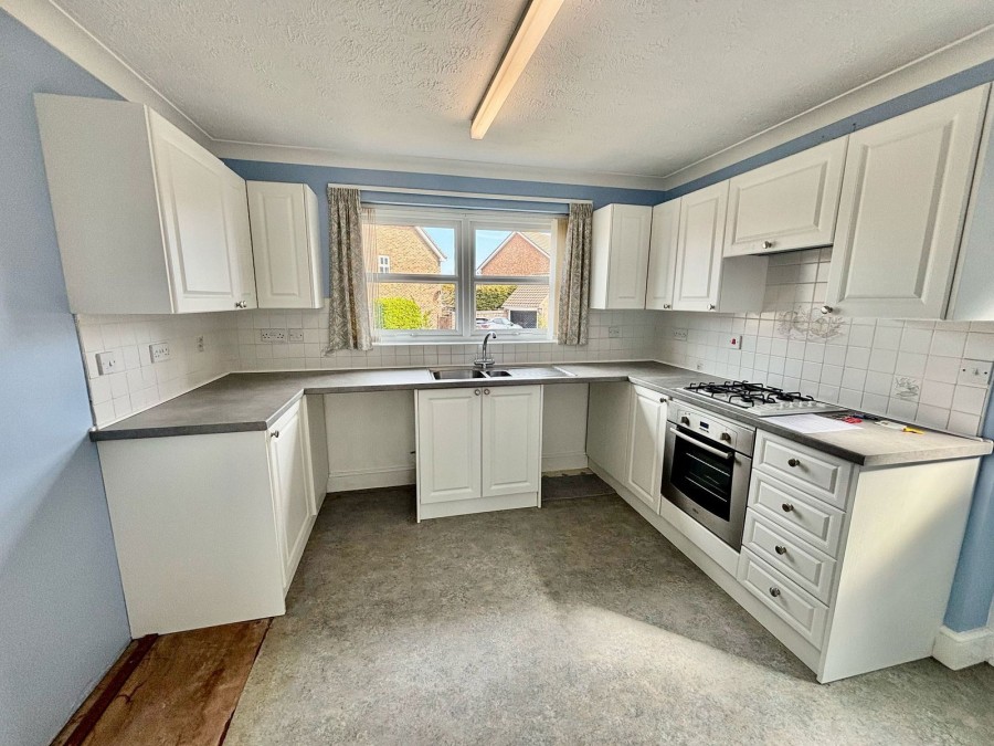 Images for Chiltern Close, Eastbourne, BN23 8HD