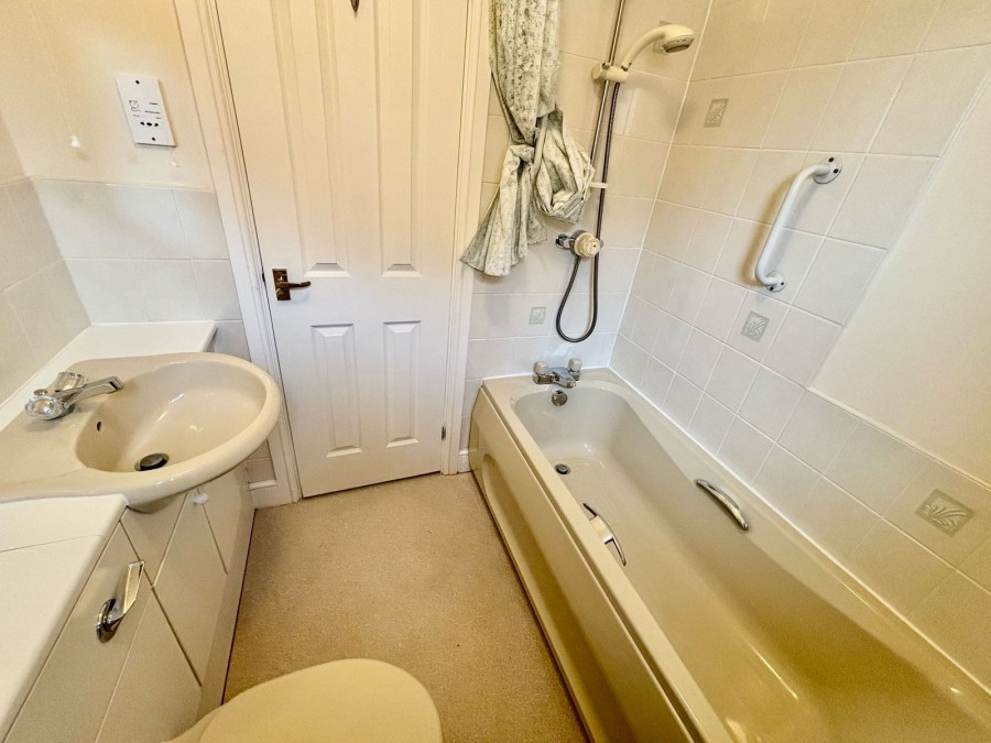 Images for Chiltern Close, Eastbourne, BN23 8HD