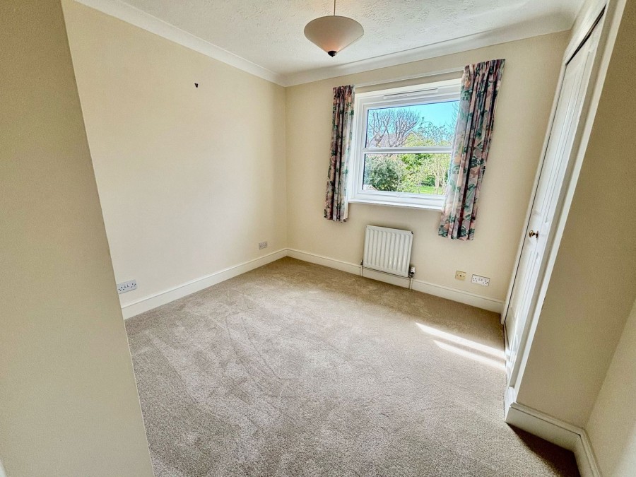 Images for Chiltern Close, Eastbourne, BN23 8HD