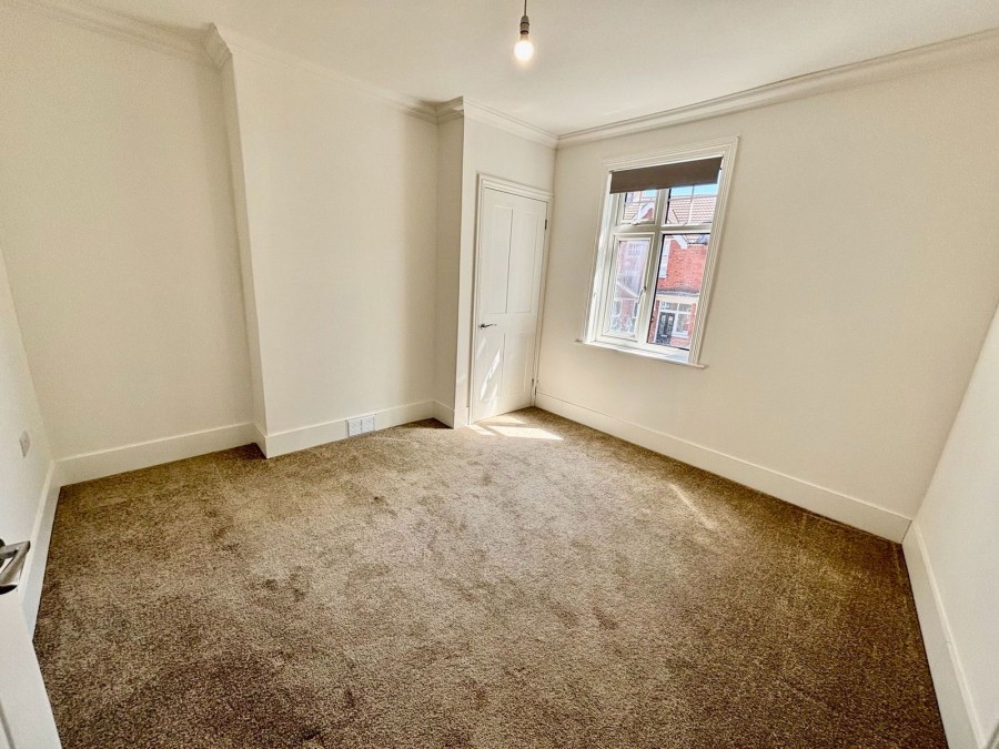 Images for Vicarage Lane, Eastbourne, BN20 8AX