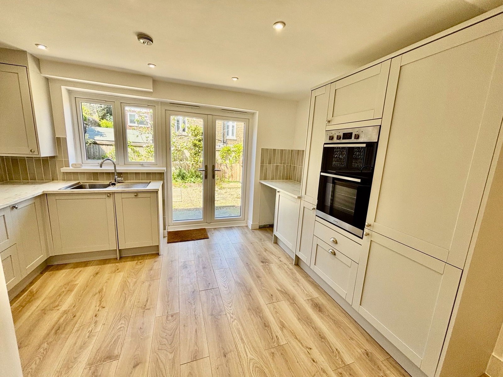 Images for Vicarage Lane, Eastbourne, BN20 8AX