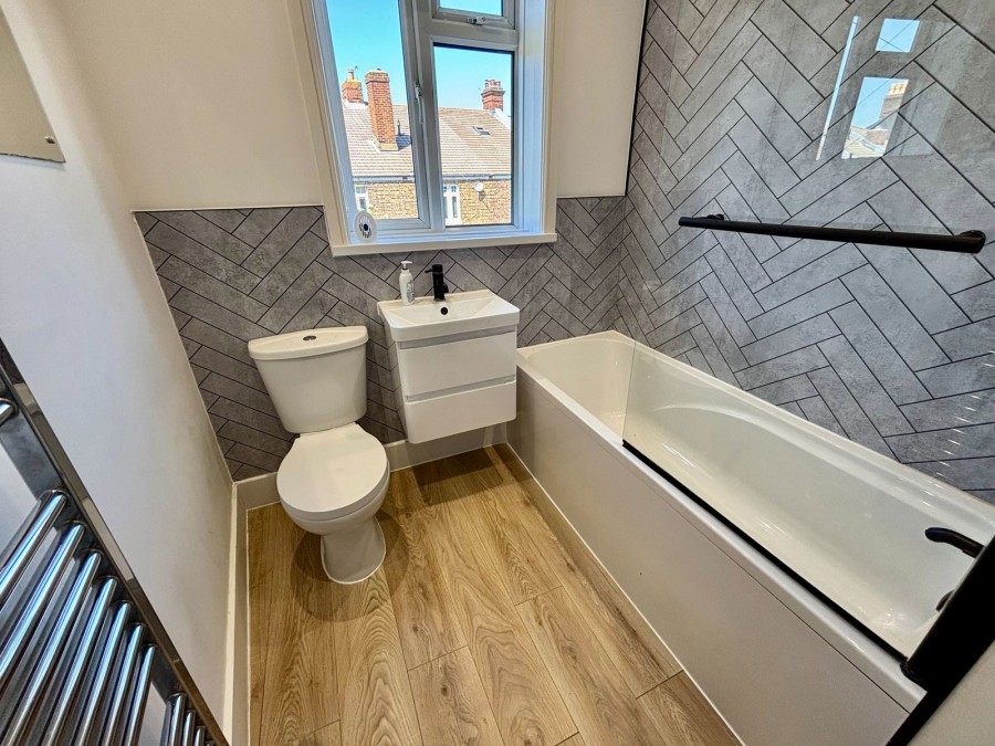 Images for Vicarage Lane, Eastbourne, BN20 8AX