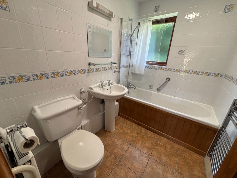 Images for Glyndley Manor Cottage Estate, Stone Cross, Pevensey, BN24 5BS