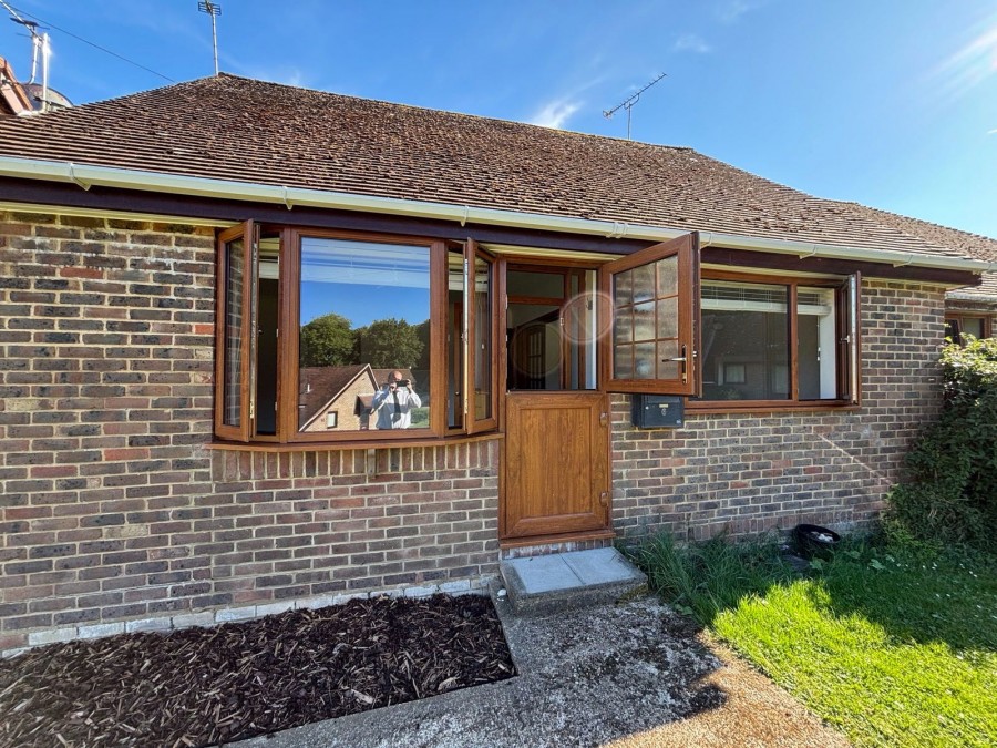 Images for Glyndley Manor Cottage Estate, Stone Cross, Pevensey, BN24 5BS