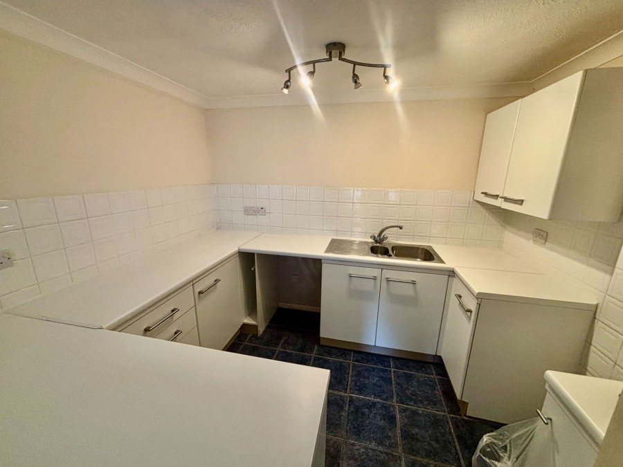 Images for Snowdon Close, Eastbourne, BN23 8HZ