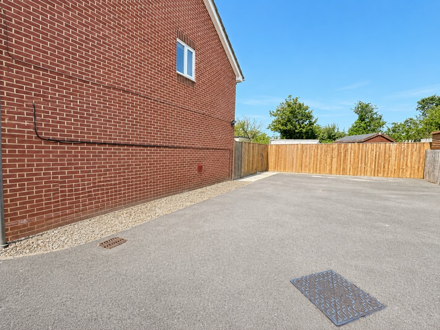 Images for Caburn Close, Eastbourne, BN23 8LP