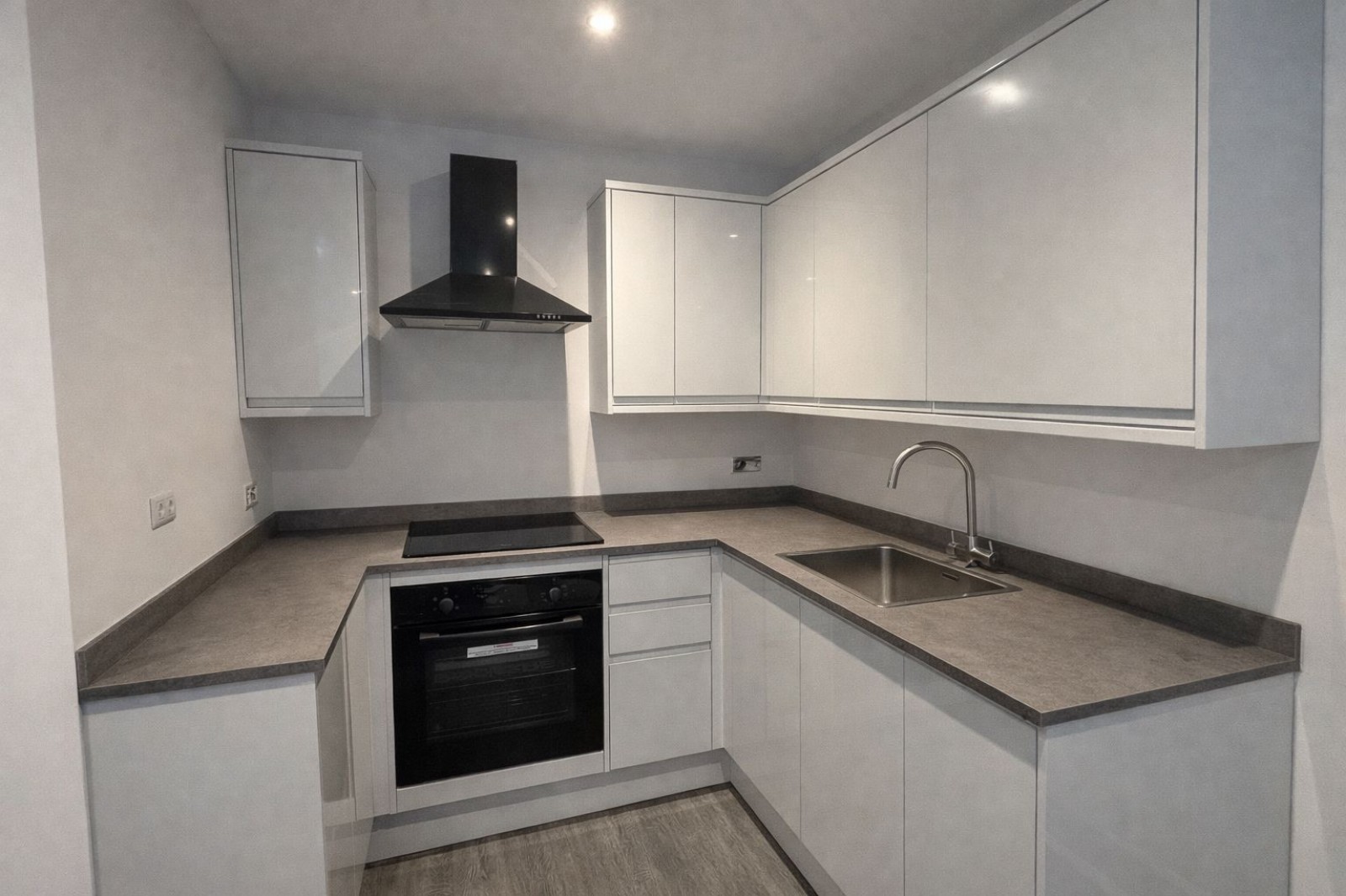 Images for New Block of 4 Flats, Town Centre, Eastbourne, BN21 3EU