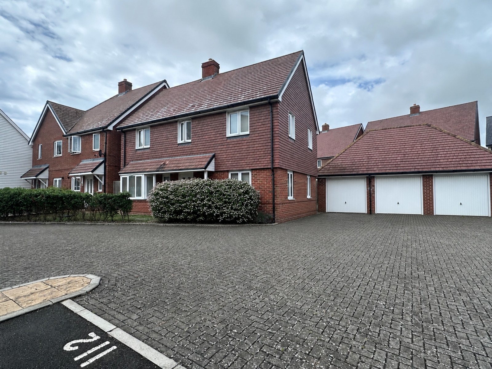 Images for Yarrow Place, Stone Cross, Pevensey, BN24 5GG